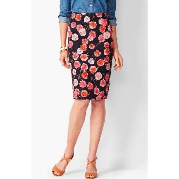 𝅺New Talbots floral pencil skirt petite 16P