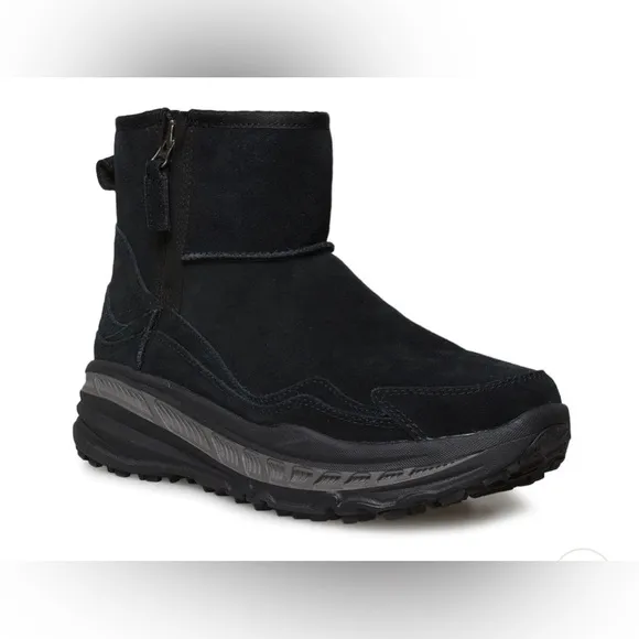 NEW UGG AUSTRALIA CA805 Classic Weather Black Sheepskin Lined Ankle Boots Mens 6