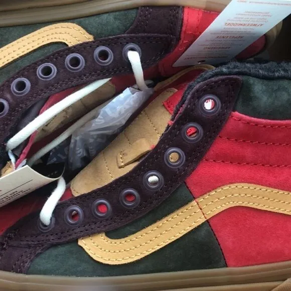 New Vans Sk8 Hi 46 All Weather MTE DX Poinsettia Red Green Gumsole Shoes Size 6