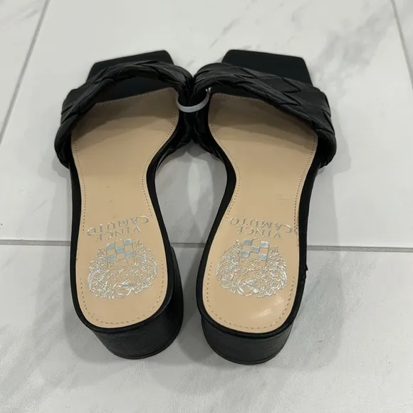 NEW! Vince Camuto Black Leather Semtera Block Heel Sandal - Size 6.5