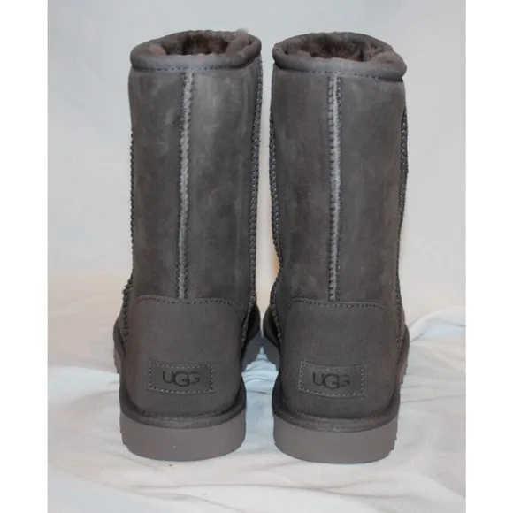NEW Women's Shoes‎ UGG CLASSIC SHORT II Mid-Calf Sheepskin Boots TCLD Gray