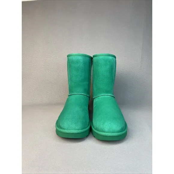 New Womens UGG Australia Boots Classic Short Green EDGR 1016223 Suede Sz 6 Boho