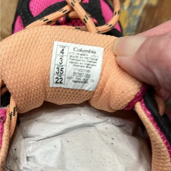 New Youth Girls Columbia Redmond Waterproof Hikers