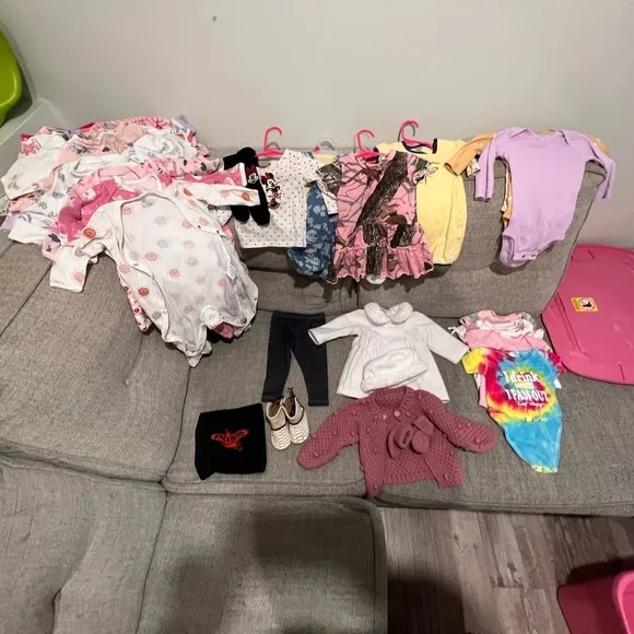 Newborn-12 months girls clothes purge will separate sizes