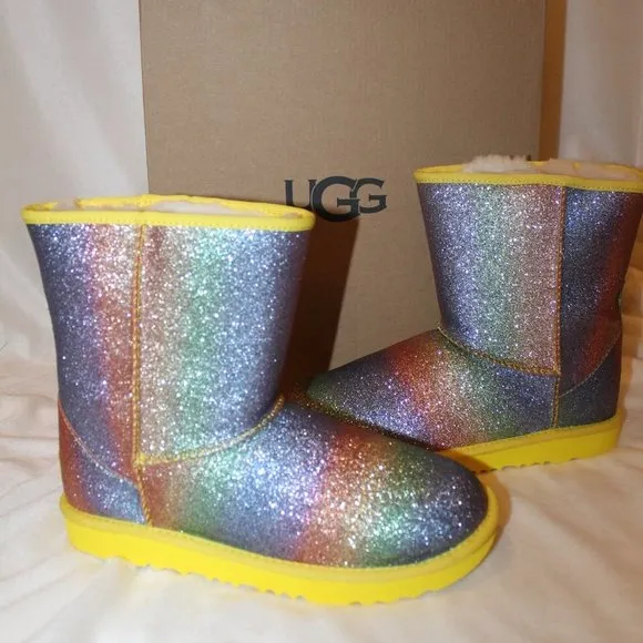 NIB UGG‎ YOUTH 5 6 WOMEN'S 7 8 CLASSIC SHORT II GLITTER RAINBOW BOOTS YELLOW