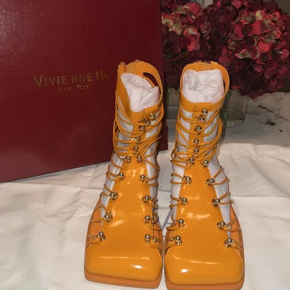 NIB Vivienne Hu Studded Leather Ankle Boots EU 40 US 10
