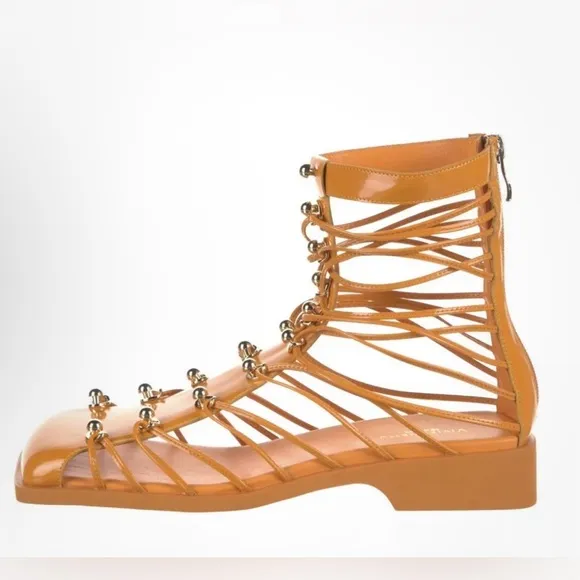 NIB Vivienne Hu Studded Leather Ankle Boots EU 40 US 10