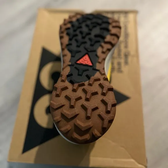 Nike ACG Lowcate