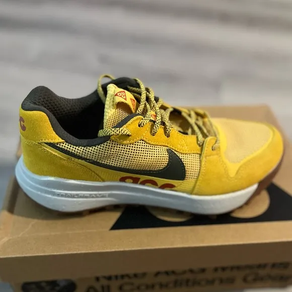 Nike ACG Lowcate