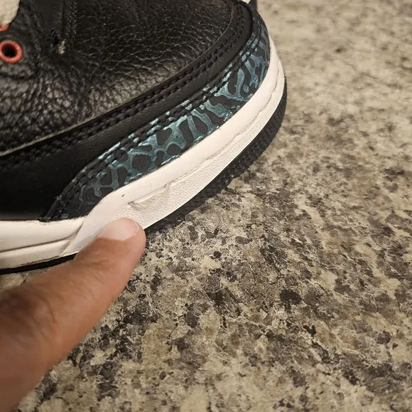 Nike Air Jordan 3 Retro GS Shoes Moto Black Red Hyper Jade FV5437-001 Size 5Y