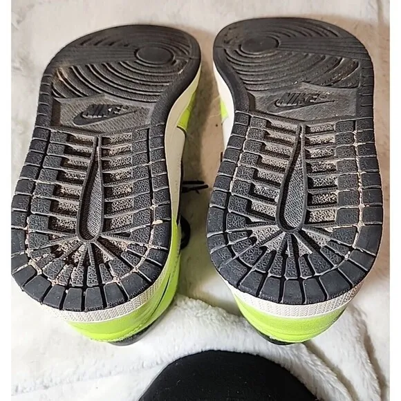 Nike Air Jordan Mens Shoes Sneakers Jordan 1 High Og Visionaries Volt US Size 7