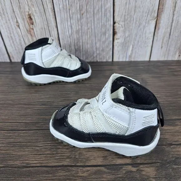 Nike Air Jordan XI 11 Baby Retro Concord 2011 Black White Size 2.5c Infant (VGC)