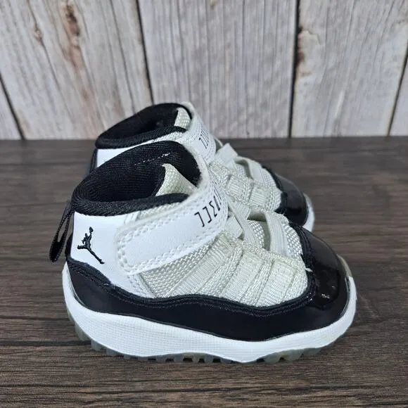Nike Air Jordan XI 11 Baby Retro Concord 2011 Black White Size 2.5c Infant (VGC)
