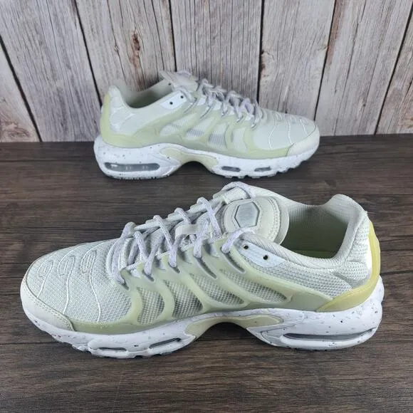 Nike Air Max Terrascape Plus Sneaker Men's Sz 9.5 Summit White Photon Dust (READ