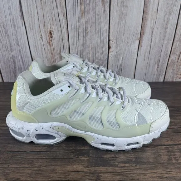 Nike Air Max Terrascape Plus Sneaker Men's Sz 9.5 Summit White Photon Dust (READ