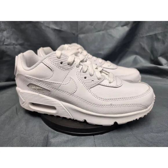 Nike Boys Air Max 90 (GS) Sneakers Leather Triple White Size 7 DISPLAY MODEL!