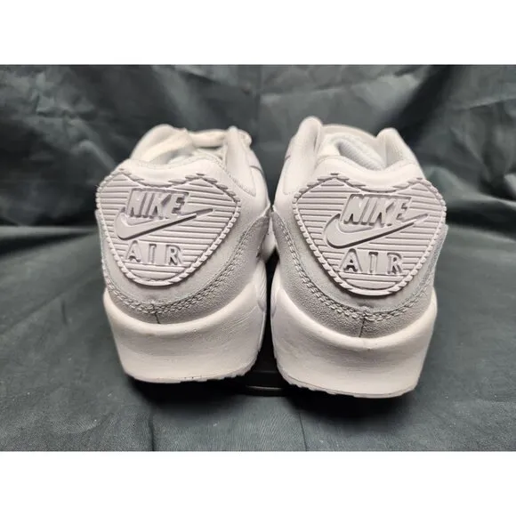 Nike Boys Air Max 90 (GS) Sneakers Leather Triple White Size 7 DISPLAY MODEL!