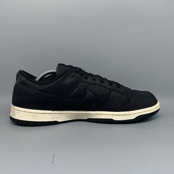 Nike Dunk Low Black Canvas Skate Shoes DV7211-001 Men's Sz 11