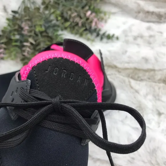 [Nike] Jordan Fly 89 GG Black / Hyper Pink Sneakers Size 8.5Y Girls Shoes Youth