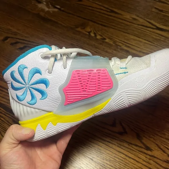 Nike Kyrie 6 - Neon Graffiti size 6Y barely worn - like NEW!