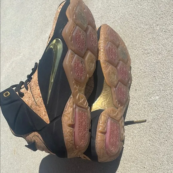 Nike LeBron 12 EXT Cork Men's Shoes