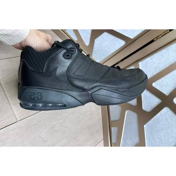 Nike Mens Air Jordan Max Aura 3 Sz 10 Black leather CZ4167 shoes sneakers eu 44