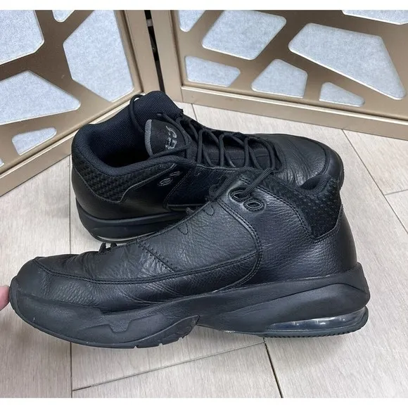 Nike Mens Air Jordan Max Aura 3 Sz 10 Black leather CZ4167 shoes sneakers eu 44