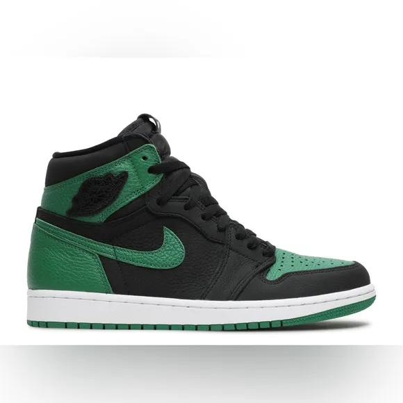 Nike Men's Black and Green Sneakers