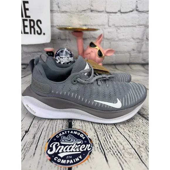 Nike ReactX Infinity Run 4 Flyknit Running Shoes Womens 6 Grey Gray White NEW