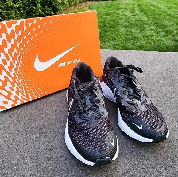 Nike Renew Run Big Kids' Running Shoes In Box | 7Y | NWT