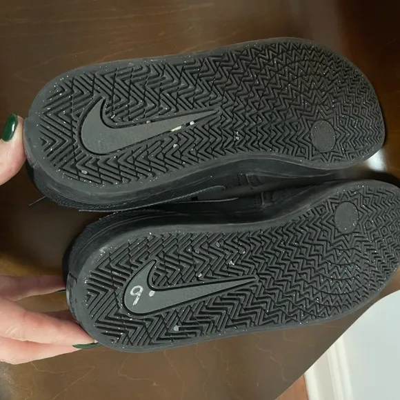 Nike SB Portmore II All Black  Skate Shoes | size 10