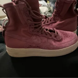 Nike SF Air Force 1 Vintage Wine Color Wo Size 8 LACE UP HIGH TOP CANVAS/SUEDE