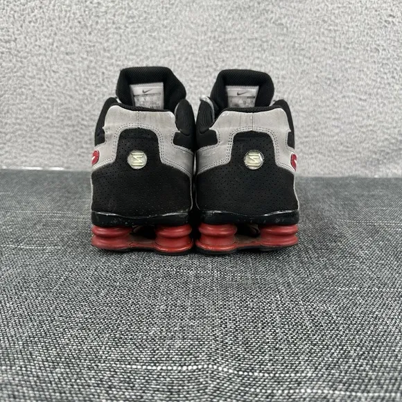 Nike Shox Shoes Men's Size 10 Red Black Running 2014 633631-016