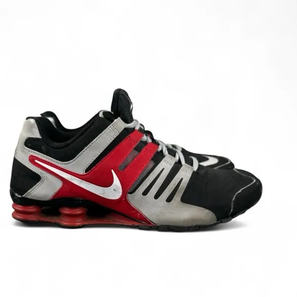 Nike Shox Shoes Men's Size 10 Red Black Running 2014 633631-016