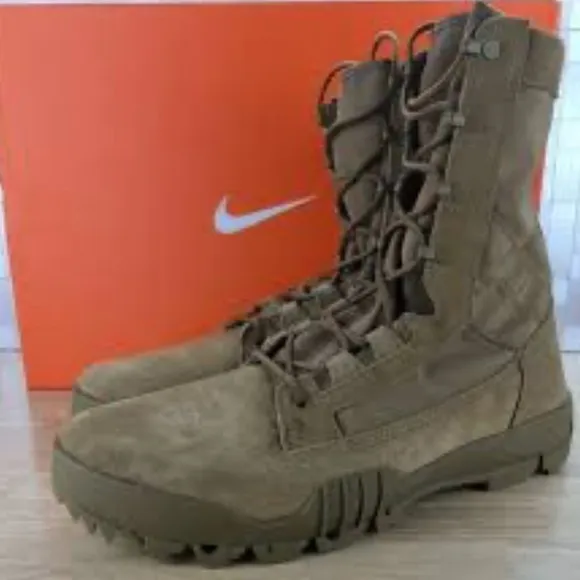 Nike Tactical Boots Military SFB Field 8&quot; Sage Olive Womens 4.5 Green 631371-222