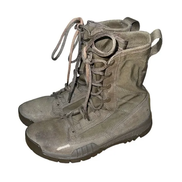 Nike Tactical Boots Military SFB Field 8&quot; Sage Olive Womens 4.5 Green 631371-222
