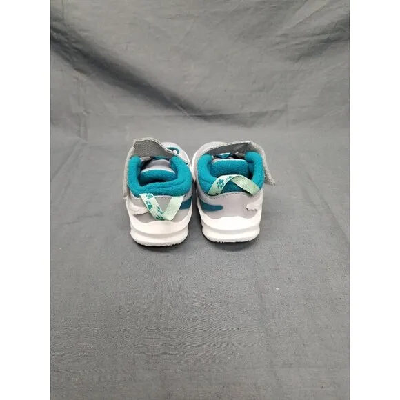 Nike Toddler Team Hustle D 10 LIL Sneakers White Gray Slip  On Size 10 NEW IN BO