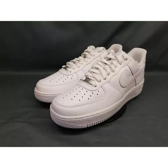 Nike Women's Air Force 1 '07 Fashion Sneaker Triple White Size 6 NEW IN BOX!