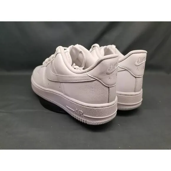 Nike Women's Air Force 1 '07 Fashion Sneaker Triple White Size 6 NEW IN BOX!
