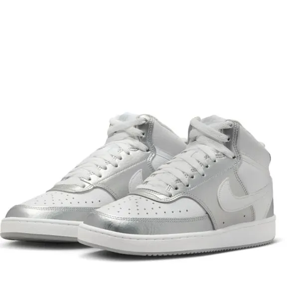 Nike Women's White and Silver Sneakers Size 8.5