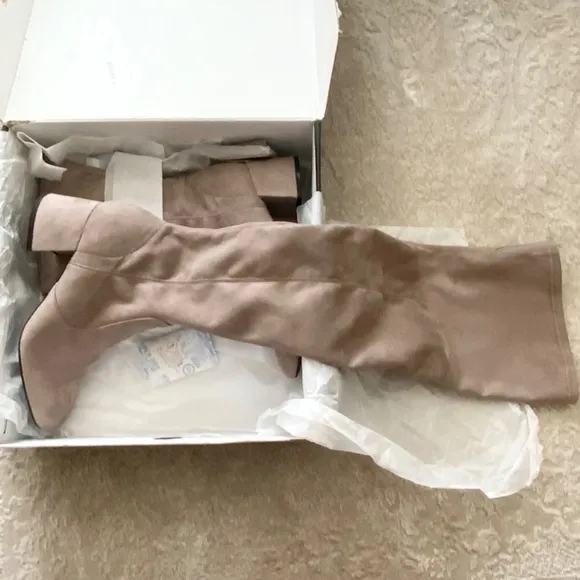 Nine West Women’s Felipe Over the Knee High Tall Grey Beige Micro Suede Boot 7.5