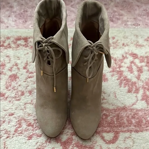 NWOB - Aquazurra Tan suede short boots. Size 40IT Made in Italy Duster incl