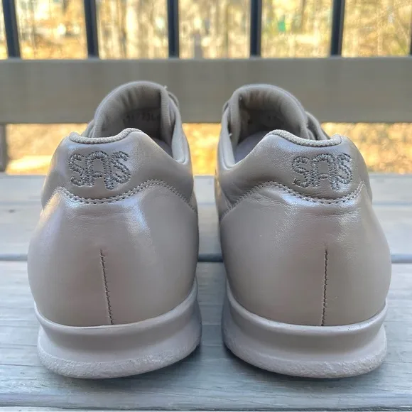 NWOB SAS Tripad Comfort Me Too Mocha Walking Shoes size 10 M