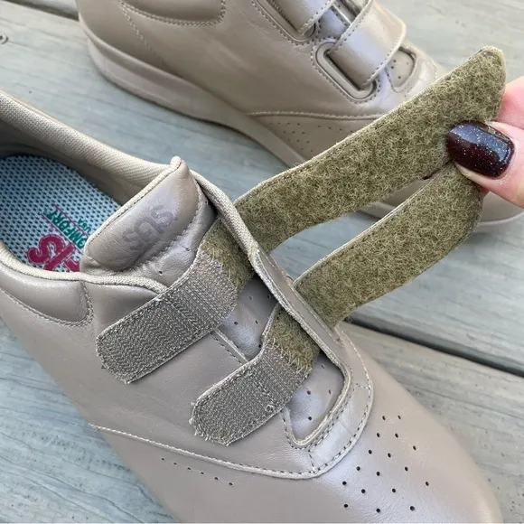 NWOB SAS Tripad Comfort Me Too Mocha Walking Shoes size 10 M