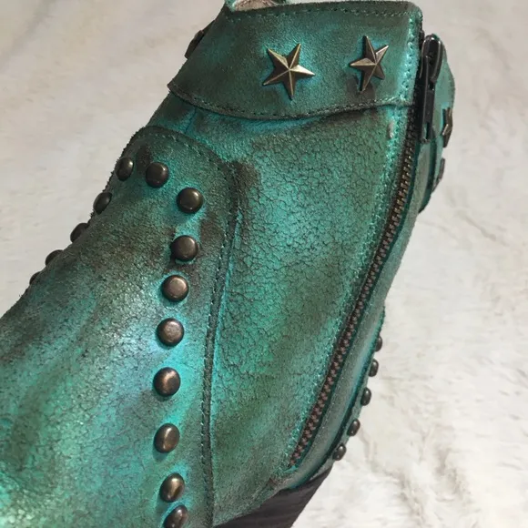 NWOT Circle G By Corral Distressed Western Ankle Boots Fringe Star Studs &amp; Inlay