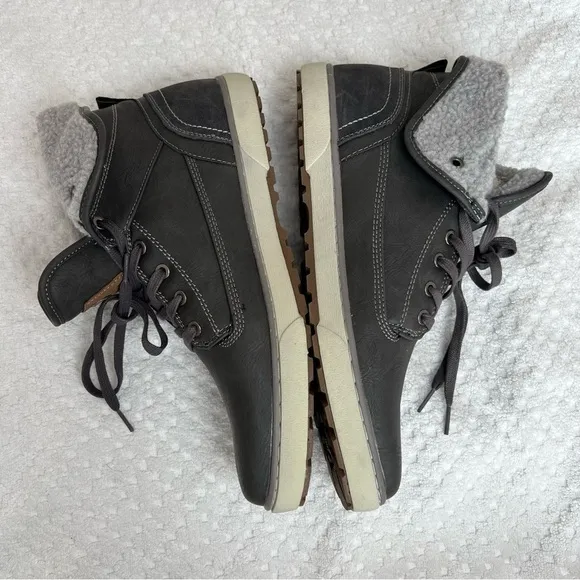 NWOT. Day Five Mervin - Men's Casual Mid Top Lifestyle Sneaker Shoes