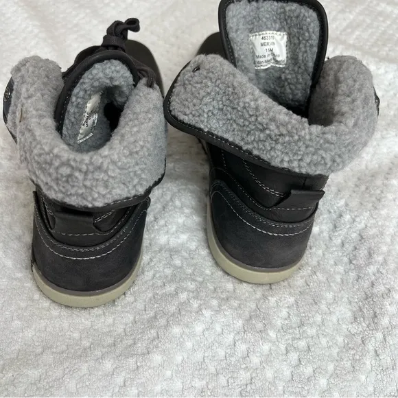 NWOT. Day Five Mervin - Men's Casual Mid Top Lifestyle Sneaker Shoes