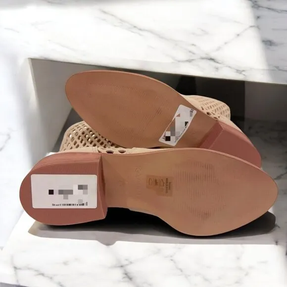 NWOT Kaanas Warsaw Perforated Suede Bootie in Nutmeg