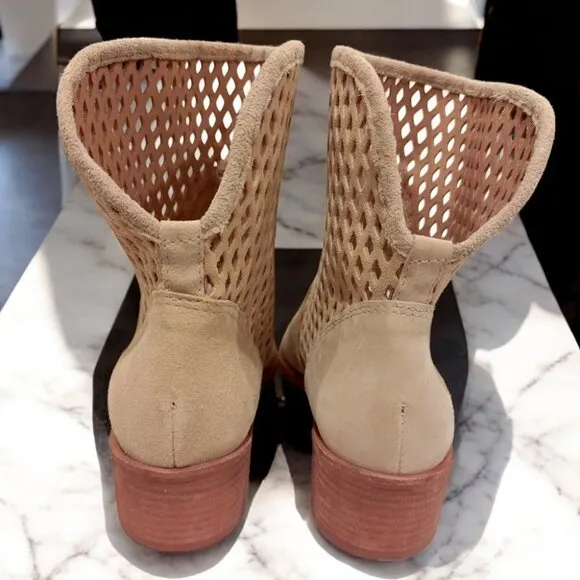 NWOT Kaanas Warsaw Perforated Suede Bootie in Nutmeg