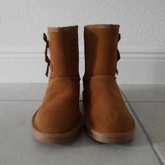 NWOT Victoria Short Boots